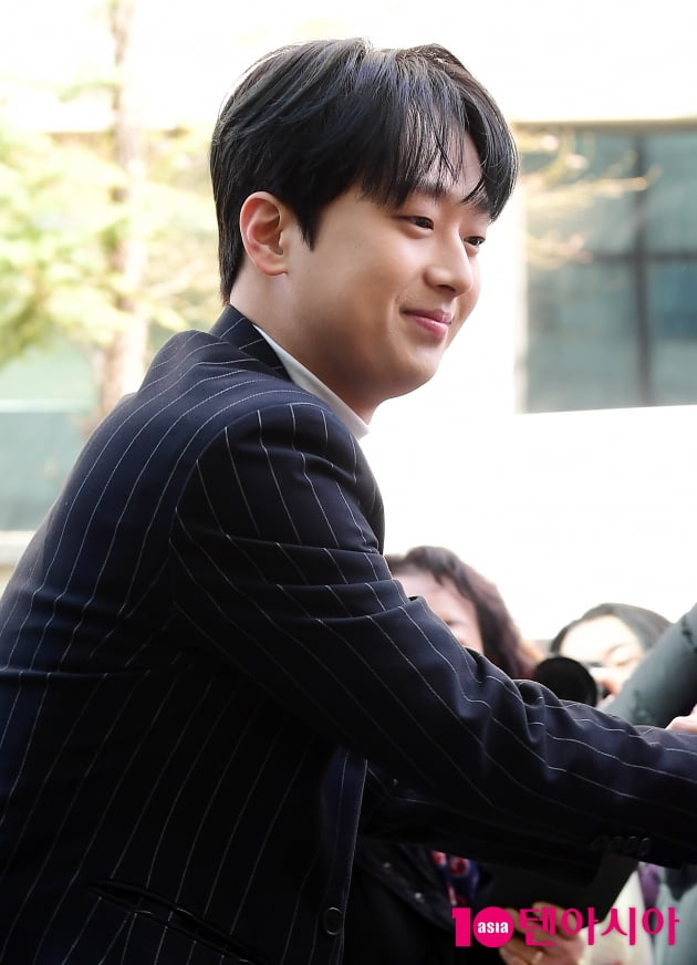 [TEN 포토] 이찬원 '샤프한 비주얼'