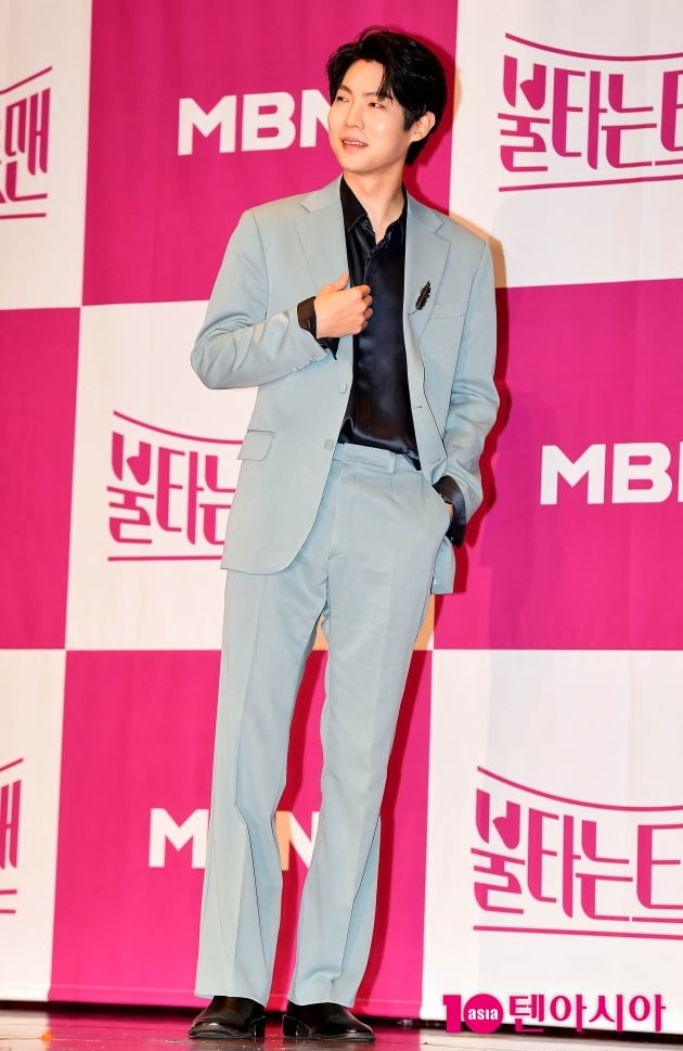 [TEN 포토] 손태진 '최선을 다하는 트롯맨'(불타는 트롯맨)