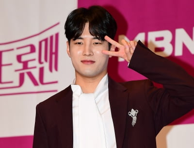 [TEN 포토] 김중연 '믿고 듣는 트롯맨'(불타는 트롯맨)