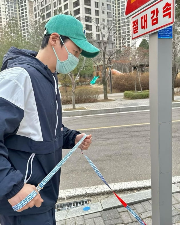 '전진♥' 류이서 "누군가 보고 있는 듯한 느낌이 들어" 산책 나갔다가 깜짝