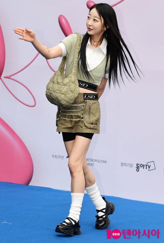 [TEN 포토] EXID 혜린 '귀여운 손'