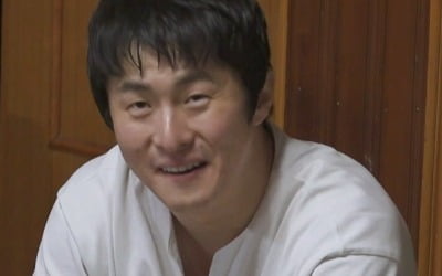 기안84, 박나래 때문에 돌쇠 다 됐네…고모 축사서 소똥 치우기 돌입 ('나혼산')