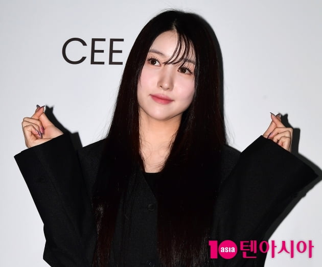 [TEN 포토] 소원 '깜찍한 하트가 두개