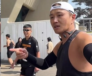 진태현, ♥박시은·하늘나라 간 딸 위해 42.195km 달렸다 "약 40초간 오열"