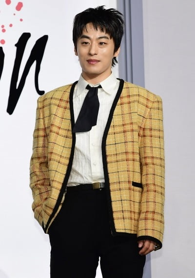 [TEN 포토] 구교환 '작심하고 꾸민 패션'