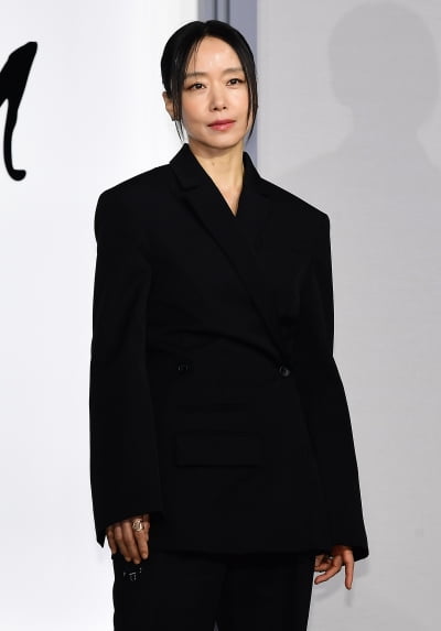 [TEN 포토] 전도연 '로코퀸에서 킬러로 변신'