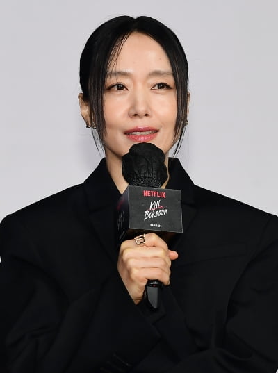 [TEN 포토] 전도연 "액션이 많아 무서웠다"