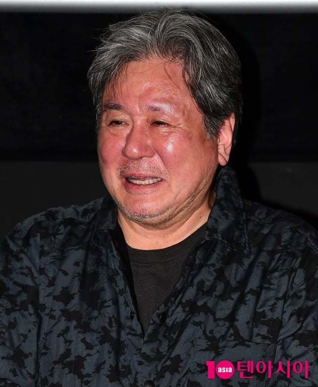 [TEN 포토] 최민식 '행복한 미소'