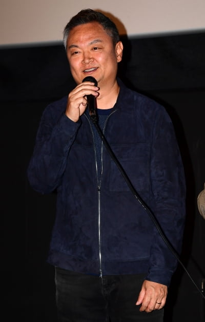 [TEN 포토] 강윤성 감독 '카지노 재미있었죠~'