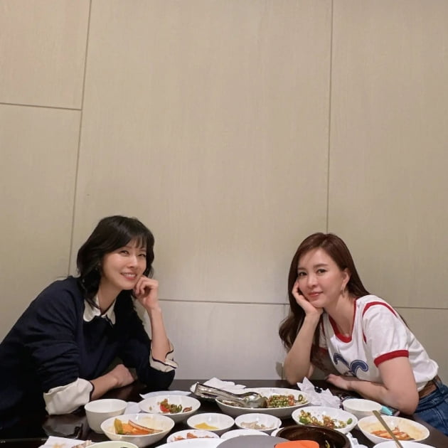 유선, '박성웅♥' 신은정과 점심 데이트 "밥 잘 사주는 예쁜 언니"