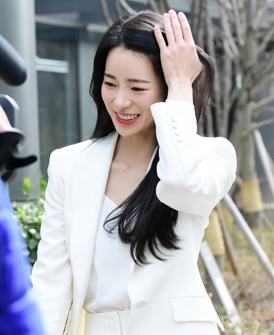 [TEN 포토] 임지연 '고데기 안가져온 연진이'