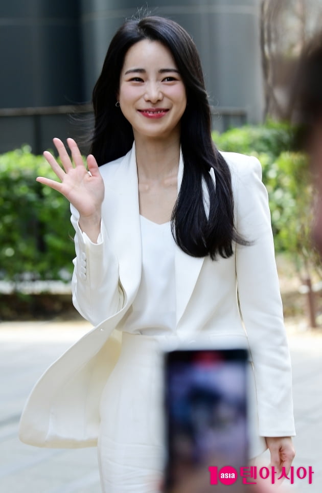 [TEN 포토+] 임지연 '브라보 박연진 화려한 외출'(화보)