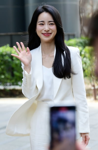 [TEN 포토] 임지연 '핸드폰에 담고 싶은 연진이'