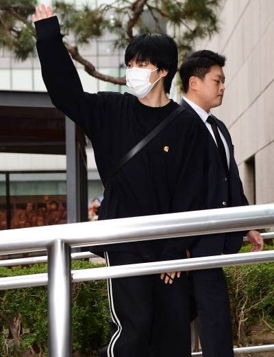 [TEN 포토] 방탄소년단 지민 '아미에게 멋진 인사'