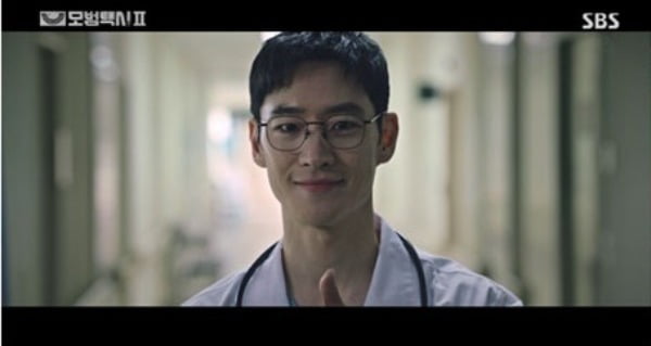 [종합] '의료과실' 파고든 이제훈, '천변' 남궁민 만났다…최고 18% ('모범택시')