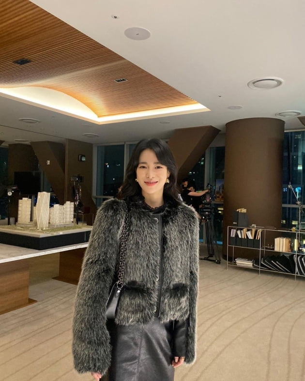 '박연진' 임지연 "최애 착장" 자랑하다 '문동은' 송혜교에 딱 걸렸네…"명찰이"