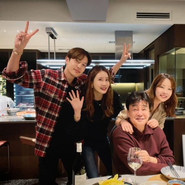 '백종원♥' 소유진, '세븐과 결혼 발표' 이다해 청첩장 받았다 "왜 내가 두근거리는 거야"