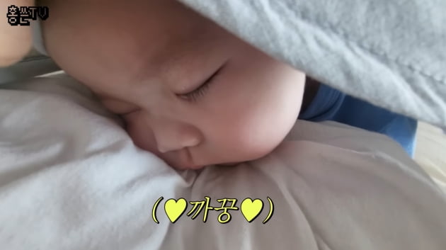 '제이쓴♥' 홍현희, 품에 안아 재운 똥별 "'교감하려고?'는 거짓말" 감동 파괴('홍쓴TV')