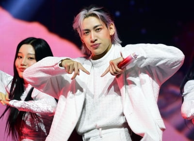 [TEN 포토] 뱀뱀 '앨범 '오늘도 멋짐'