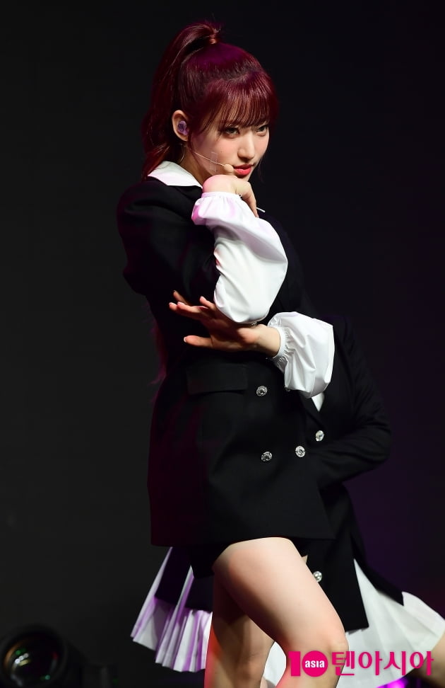 [TEN 포토] 빌리 시윤 '카리스마 눈빛'