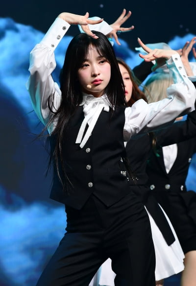 [TEN 포토] 빌리 하루나 '청순 큐티'