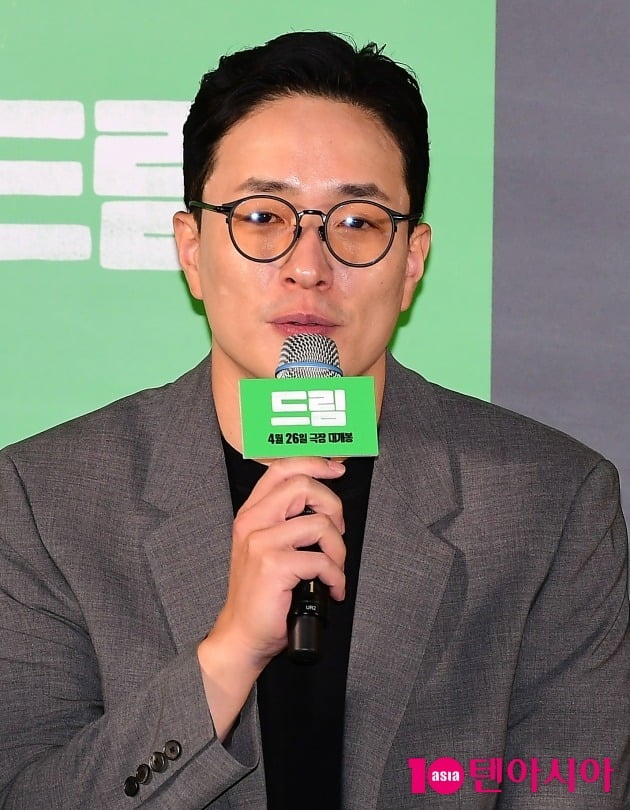 [TEN 포토] 이병헌 감독 '4년만에 드림으로 컴백'