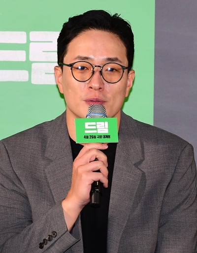 [TEN 포토] 이병헌 감독 '4년만에 드림으로 컴백'