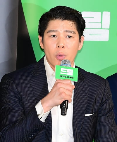 [TEN 포토] 홍완표 '파워 넘치는 인사말'