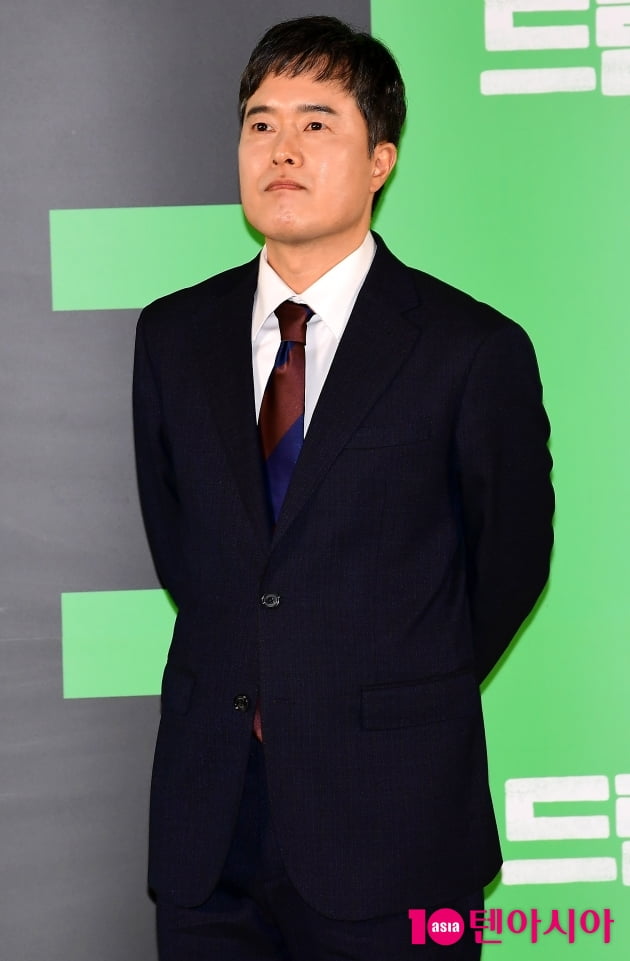 [TEN 포토] 정승길 '긴장되는 포토타임'