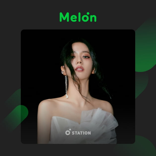 블랙핑크 지수 "솔로 데뷔곡 '꽃' 듣자마자 푹 빠져"