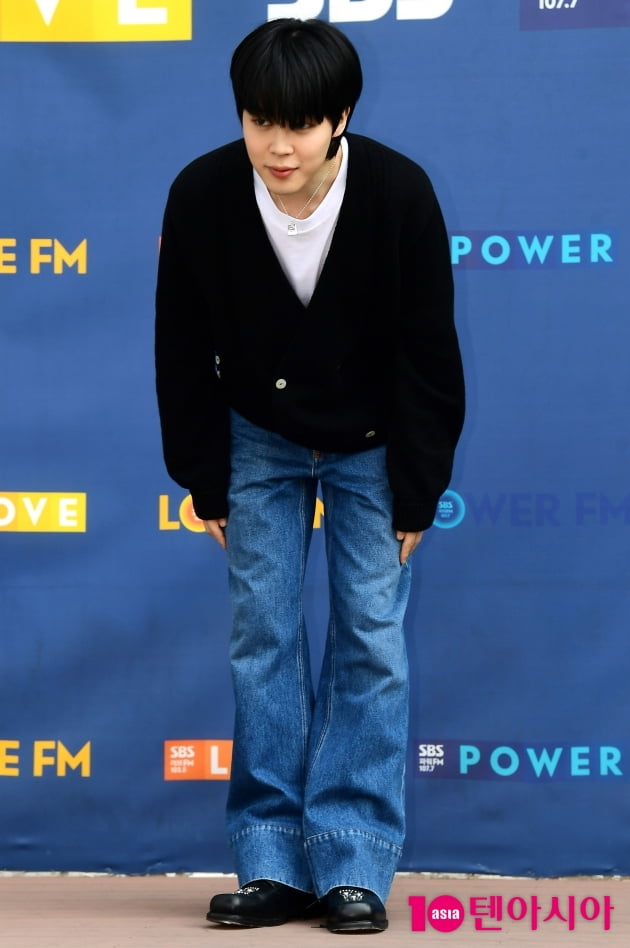 [TEN 포토] BTS 지민 '예의바른 폴더인사'