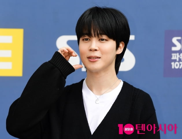 [TEN 포토] BTS 지민 '치명적인 볼하트'