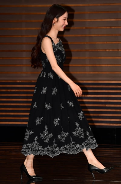 [TEN 포토] 김지연 '우아한 발걸음'