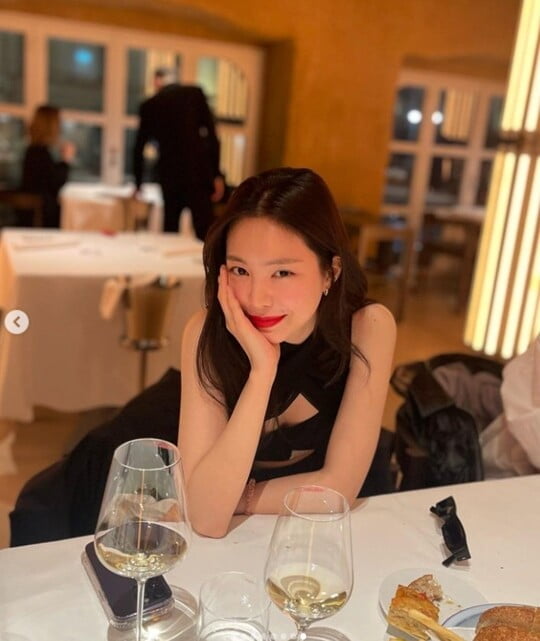 (사진=손나은 SNS)