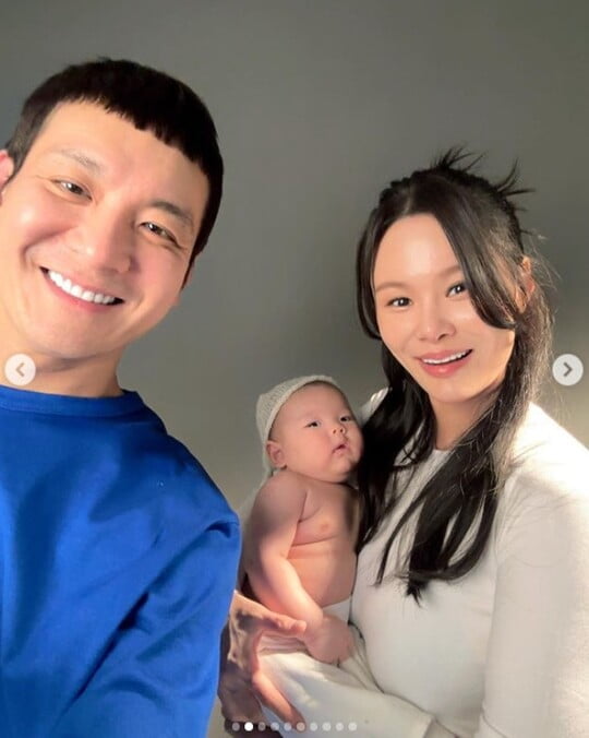 정성호♥경맑음 "하늘이 50일 촬영 시작"…세상 행복한 미소