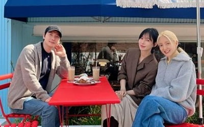 김소연♥이상우, 바라만 봐도 미소…'10살 연하♥' 바다와 행복한 시간