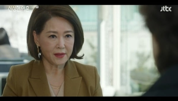 사진=JTBC '신성한 이혼' 방송 화면.