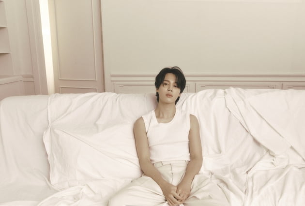 BTS 지민, 솔로 앨범 'FACE' 美 '빌보드 200' 2위 "솔로 아티스트 최고 기록"