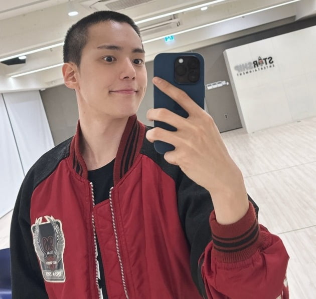 몬스타엑스 민혁, 오늘(4일) 입대 "지금까지 행복했다…단단해져 돌아올 것"