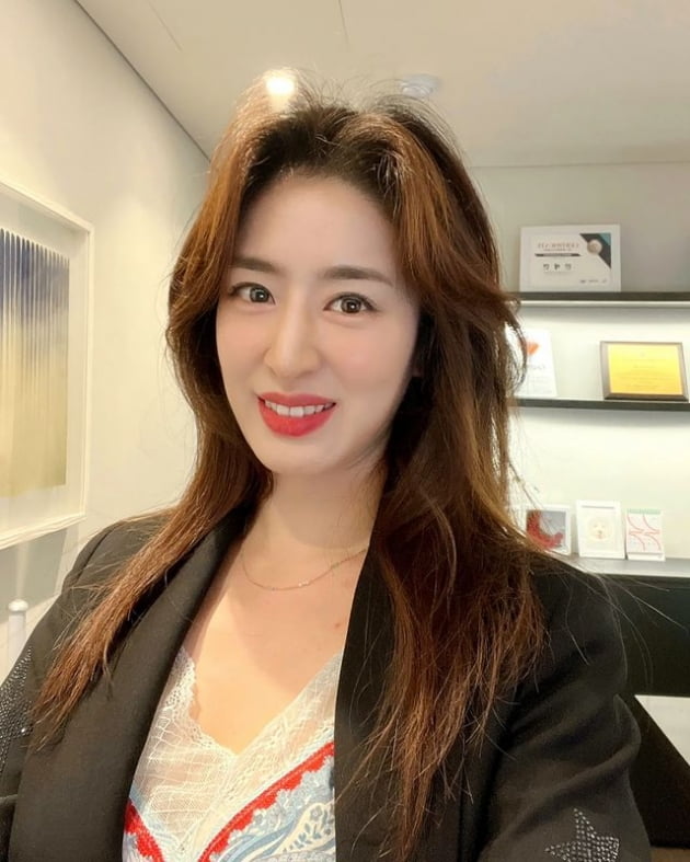 민혜연, ♥주진모가 잠옷 입었냐고 물어본 OOTD 자랑 "저녁은 각자 먹자"