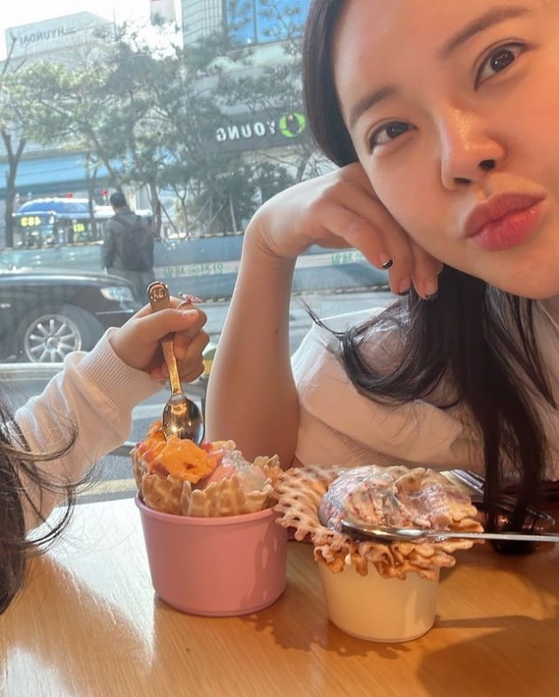 백지영, ♥정석원 빼고 딸과 단둘이 데이트 "수다·아이스크림 가능한 내 베프"