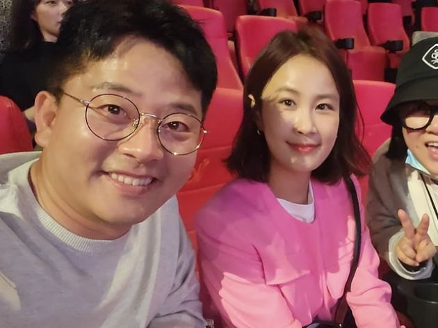 김숙, 극장 데이트 김준호♥김지민 커플샷 불청객? "와 C 이럴 거야?"