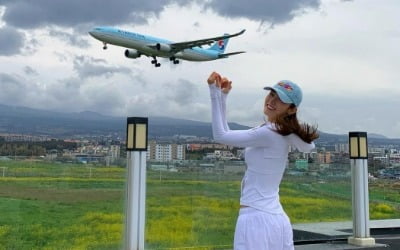 '전직 승무원' 서하얀, 이젠 비행기 구경하는 셀럽…깨발랄 오둥이맘