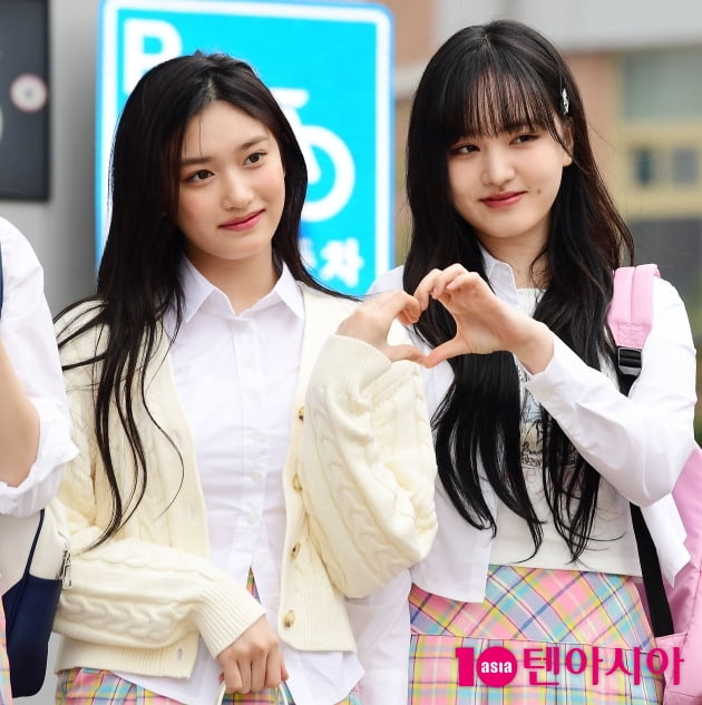 [TEN 포토] 아이브 이서-리즈 '함께 만든 하트'