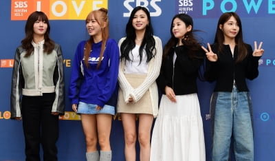 [TEN 포토] 에이핑크 "음악 들어보셨죠?"