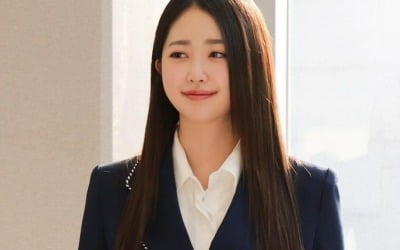 김다예, ♥박수홍과 결혼→법무법인 팀장 취직…프로필 사진 자랑 "어때요?"