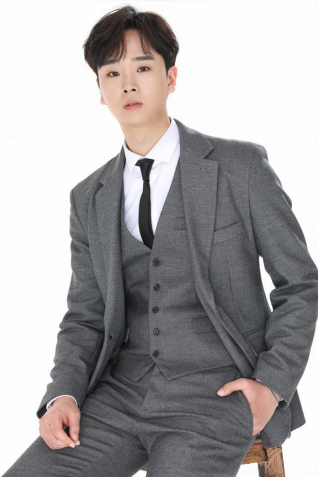 가수 송민준. / 사진제공=딥블루엔터테인먼트