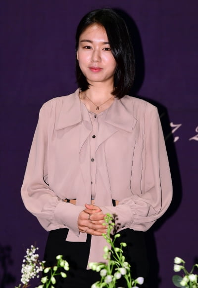 [TEN 포토] 안은진 '하객패션은 단아하게'