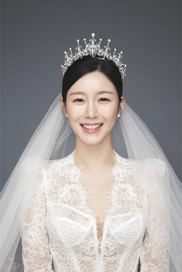 이승기, 이다인 웨딩화보. / 사진제공=나인아토엔터테인먼트