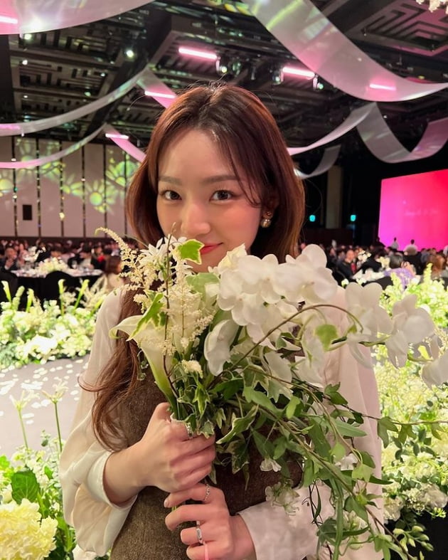 이호연, '이승기♥' 이다인 부케 주인공 "곧 좋은 소식"